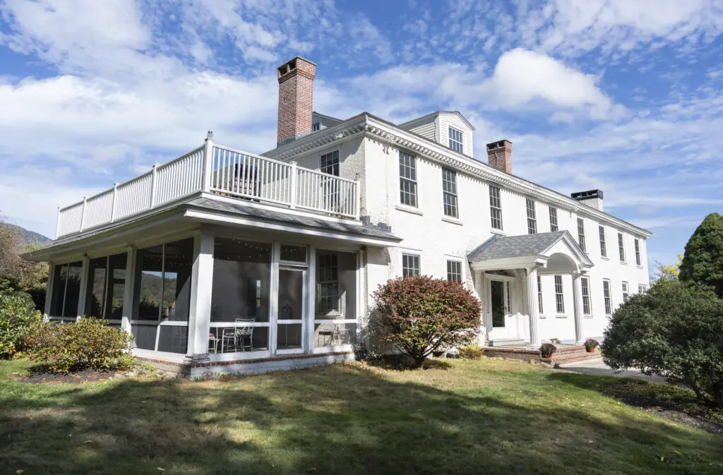 Milliken Manor Outside