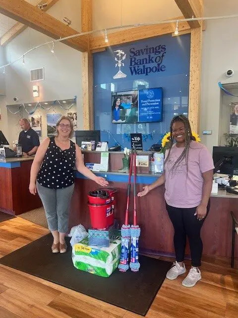 House of hope volunteers