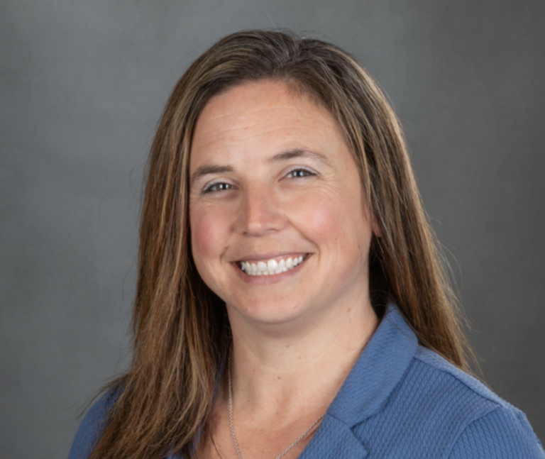 Dani Headshot Cropped PR